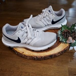 Nike Run Swift Running Shoes Size 7